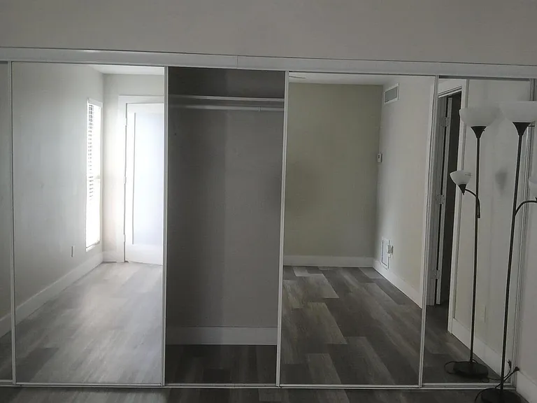 641 Executive Center Dr #P206 — Photo 5