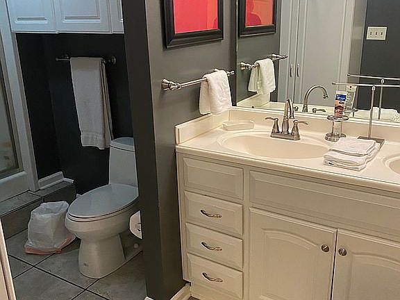 2 bathroom