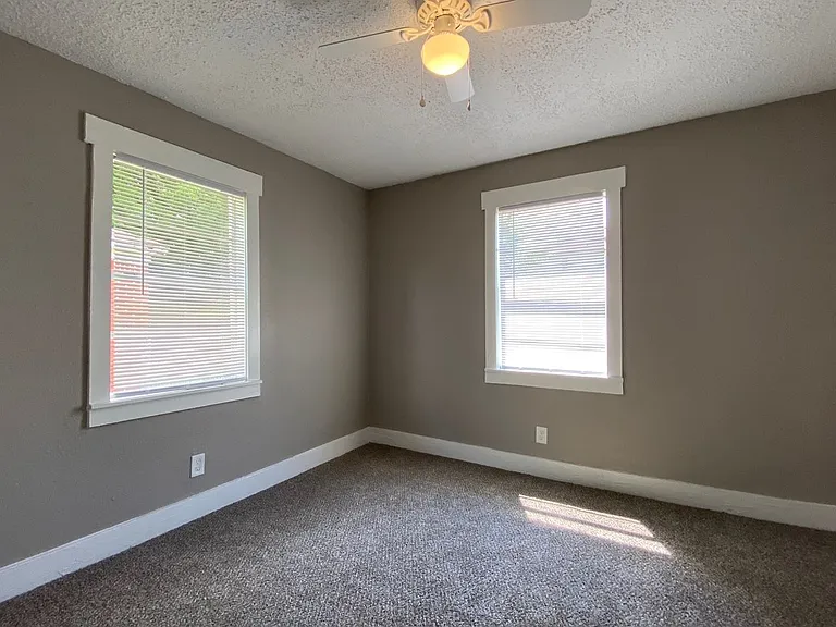 1757 Farrington St — Photo 3