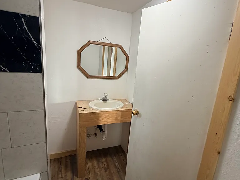 301 Alpine Dr — Photo 3