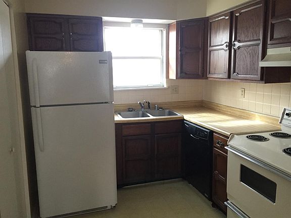 5th image of 903 Bordallo Dr #905