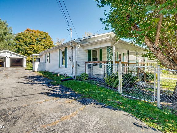 3rd image of 569 Vance St