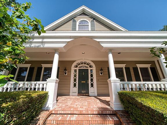 3rd image of 520 Ponce De Leon Blvd