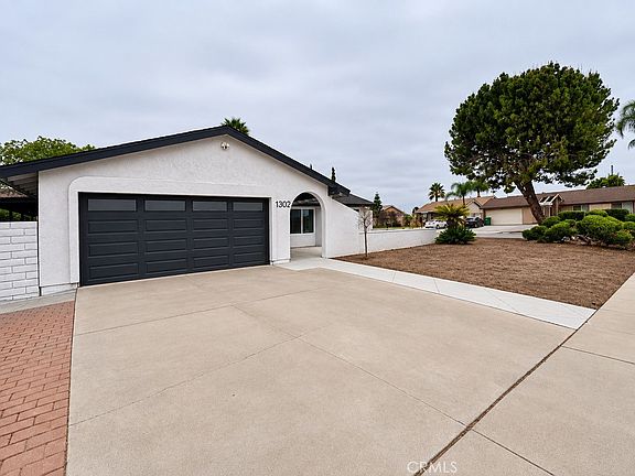 2nd image of 1302 Turquoise Dr
