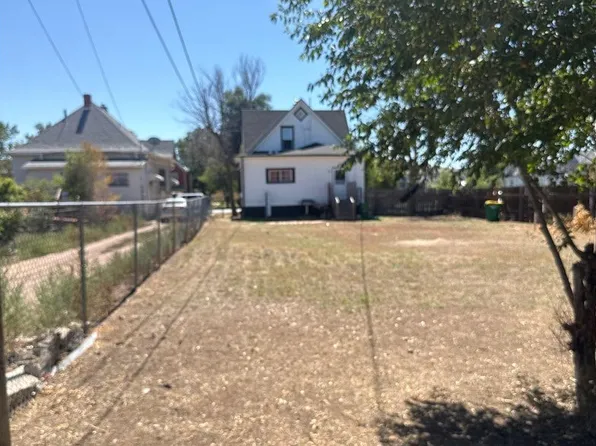 929 5th St, Greeley, CO 80631