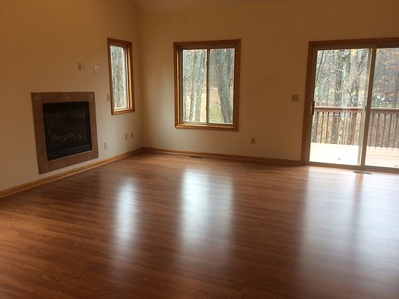 Living room rear deck lots