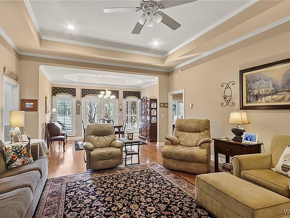 5th image of 1405 Plantation Ln