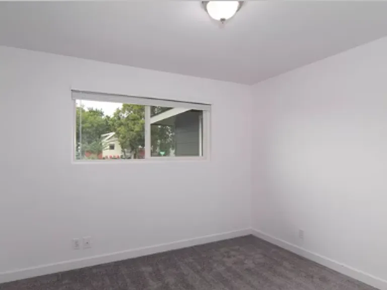3608 N Monroe St — Photo 10