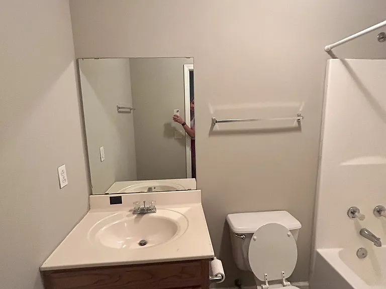 108 Creekwood Dr — Photo 5
