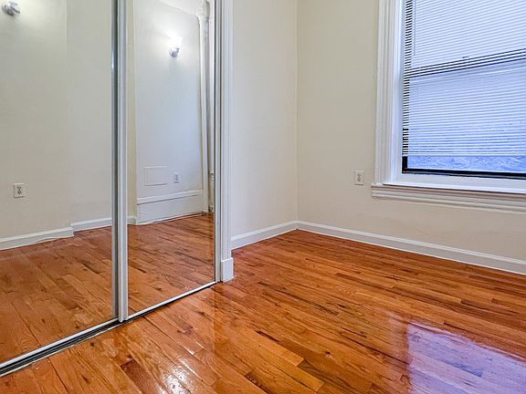3rd image of 246 E 51st St APT 16