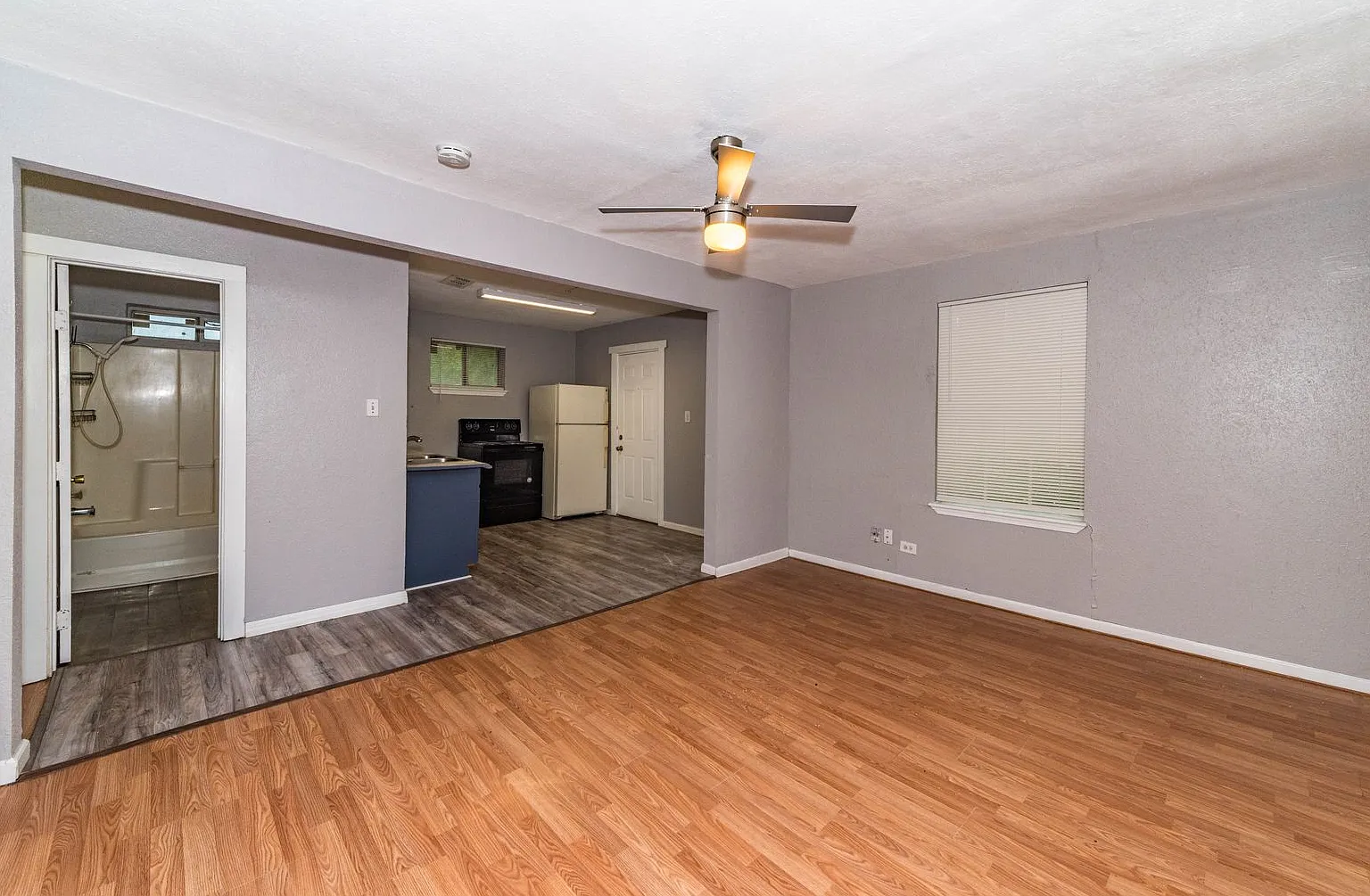 3-Bedroom Government Hill Duplex — Photo 4
