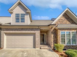 110 Jordan Creek Dr, Jamestown, NC 27282