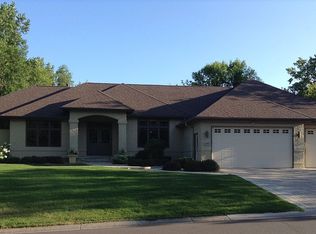 14305 42nd Ave N, Plymouth, MN 55446