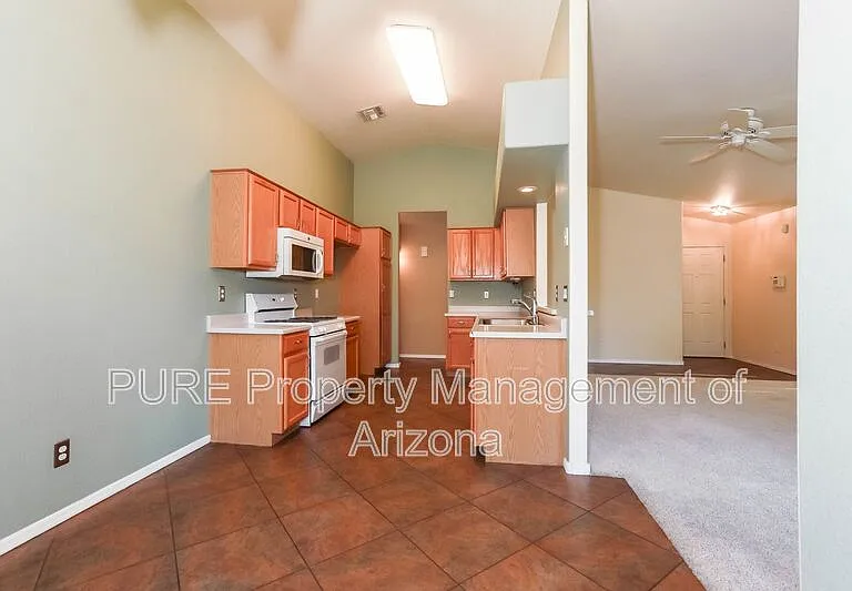 1644 W Geronimo St — Photo 14