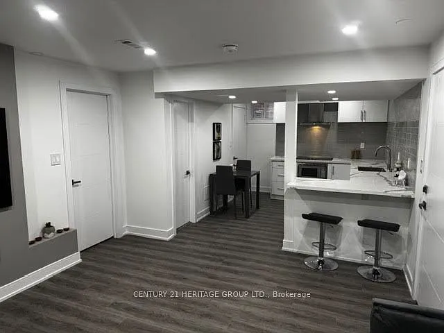 7 Larkfield Cres #2 — Photo 15