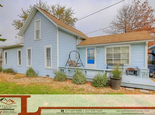 212 S Water St, Saint Joseph, IL