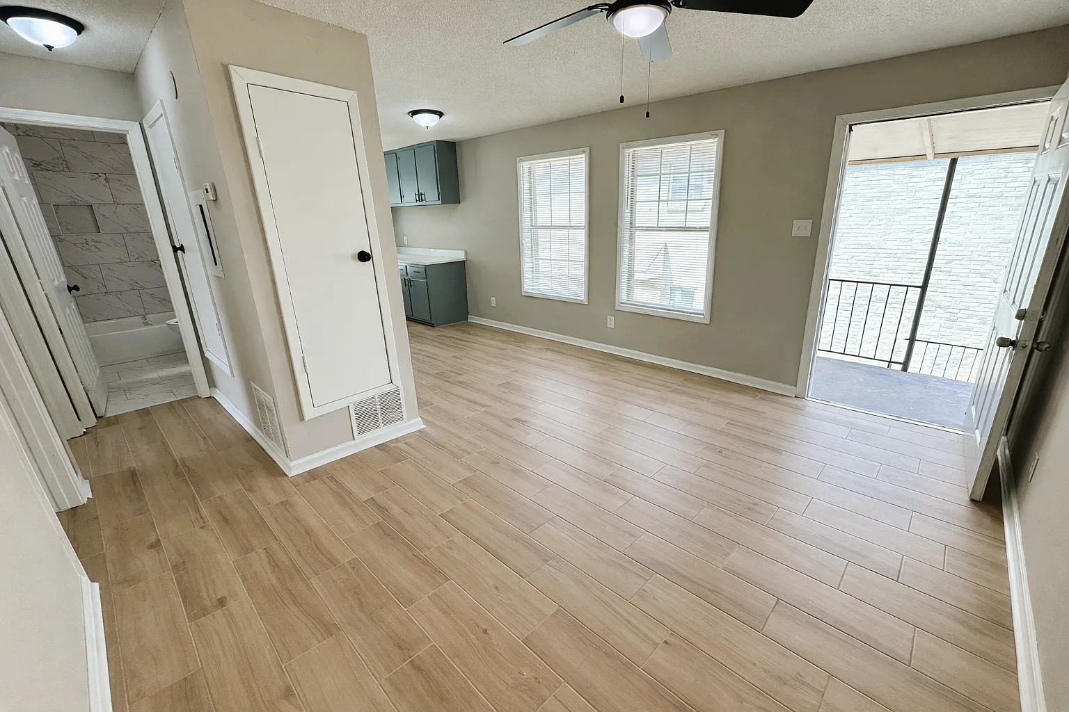 3453 Southern Avenue - 201 — Photo 3