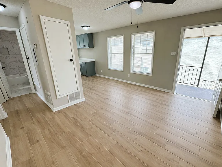 3453 Southern Ave #201 — Photo 3
