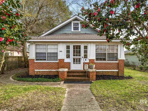 317 W Magnolia Ave, Foley, AL 36535