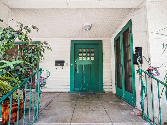 4th image of 1465 N Los Robles Ave