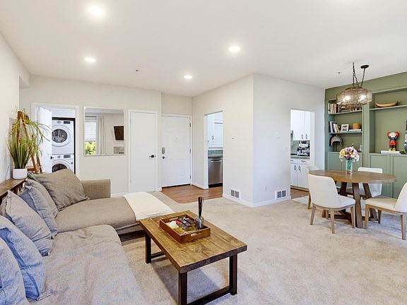 4th image of 211 S Fremont St APT 309