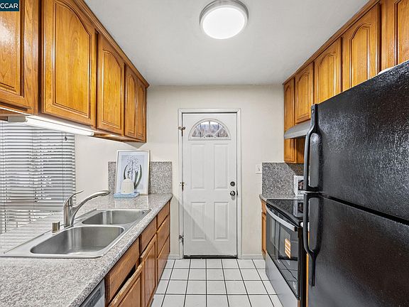 5th image of 2069 Olivera Rd APT E