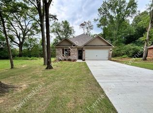 171 Northgate Dr, Canton, MS 39046