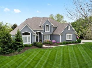 5305 W 148th St, Leawood, KS 66224