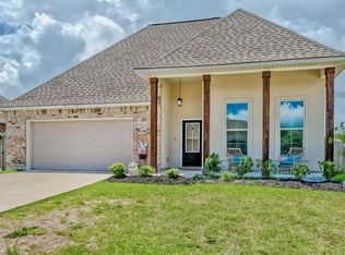 111 Jleigh Ln, Bridge City, TX 77611