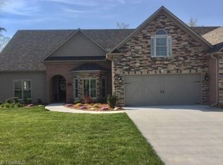 2737 Croquet Cir, High Point, NC 27262