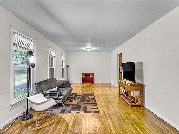 4th image of 4548 Fountainhead Dr