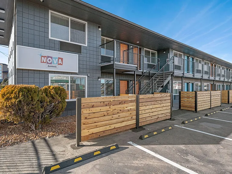 Nova Apartments — Photo 3
