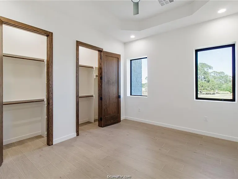 4558 Hicks Ln — Photo 21