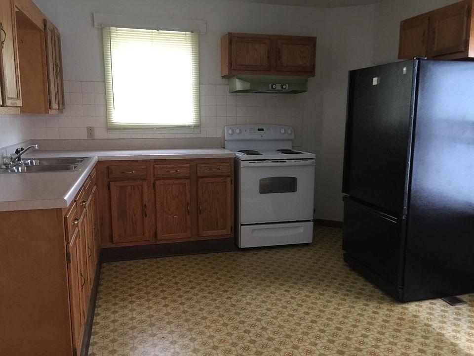 631 1/2 E. Jefferson St.