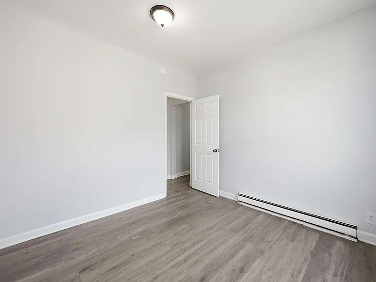 505 W Church St — Photo 13