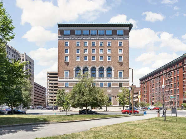 350 N Meridian St Unit A401, Indianapolis, IN 46204