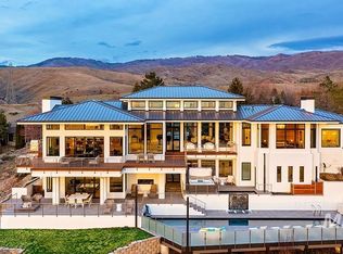 1560 E Nines Point Ln, Boise, ID 83702