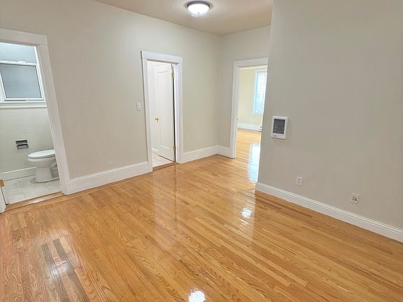 4th image of 2530 Balboa St APT 1