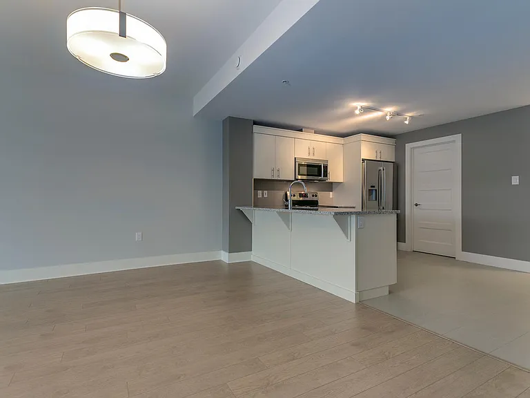 15 Kings Wharf Pl #501 — Photo 4