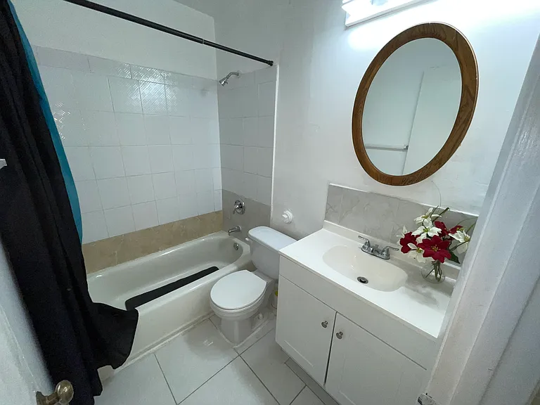 274 SW 9th St #1 — Photo 24
