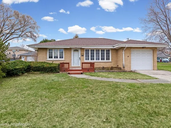 4618 Custer Ave, Brookfield, IL 60513