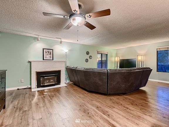 Gas fireplace, gas furnace and hot water tank are energy savers