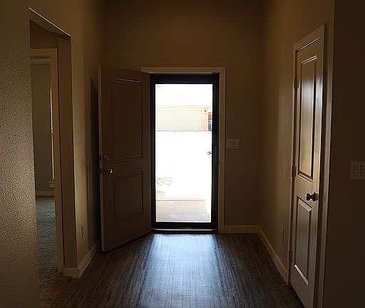 4th image of 3213 Viola Ave