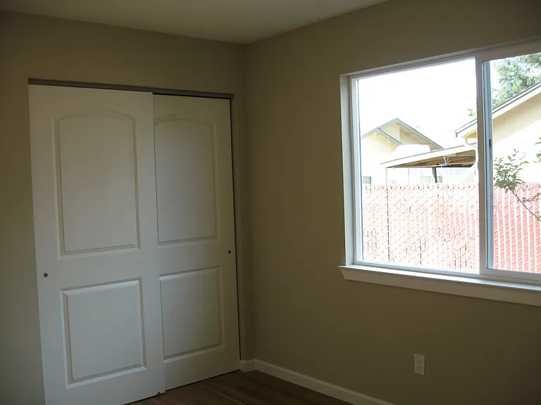 2498 Amaryl Dr — Photo 12