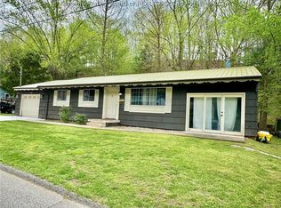 126 Valley Dr, Ripley, WV 25271