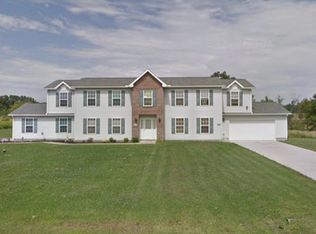 9355 Winding Creek Dr, Diamond, OH 44412