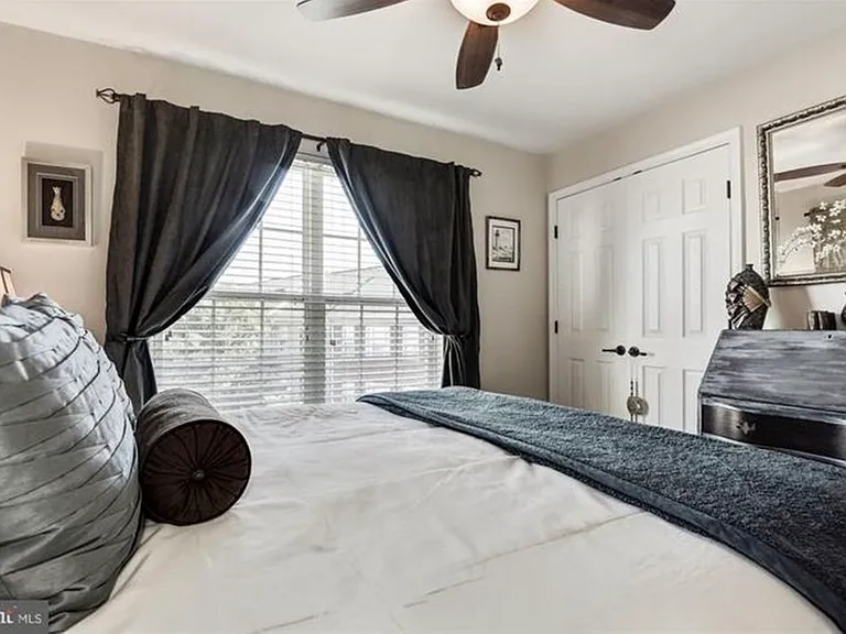 1617 Potomac Greens Dr #B — Photo 6