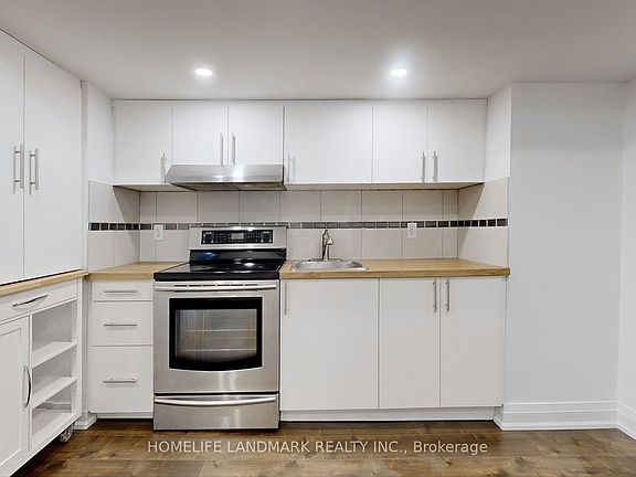 3rd image of 1661 Mount Albert Rd Unit 2