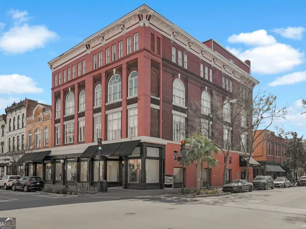 110 Barnard St APT 210, Savannah, GA 31401