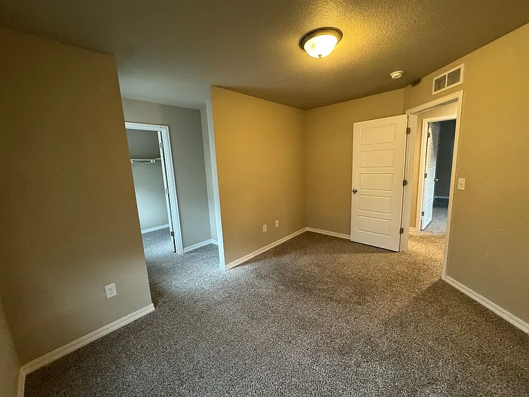 6153 Callan Dr — Photo 25